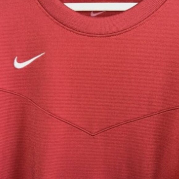 Nike Dry Fit Red Long Sleeve Men's Shirt Size Medium Sideline - Picture 4 of 9